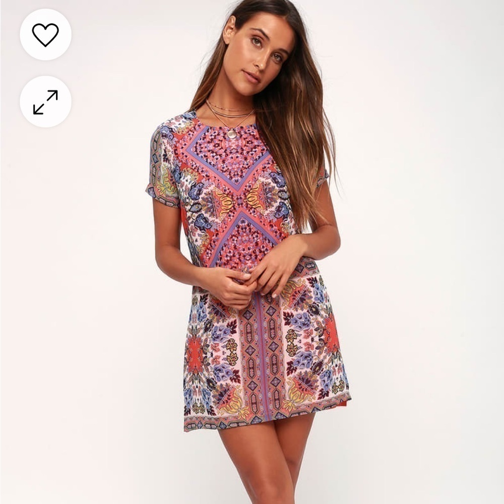 Sangria Coral Pink Tile Print Shift Dress Size Small 
Lulus